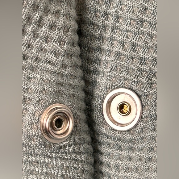 Athleta Womens Coaster Luxe Waffle Hoodie Minimalistic Grey, size Small Petite - Picture 11 of 14